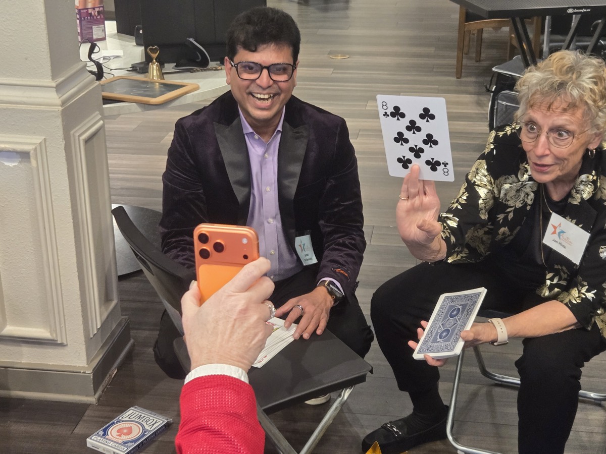 Strolling close-up mentalism for guests